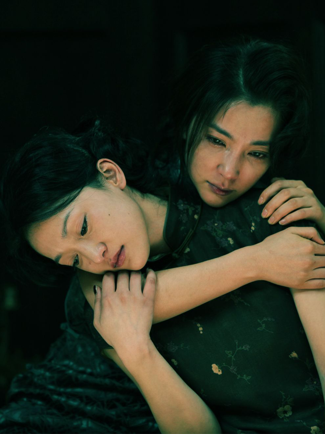 无所谓，我会收藏一些冰迅合照李冰冰周迅2025娱乐年终盘点非正式跨年派对