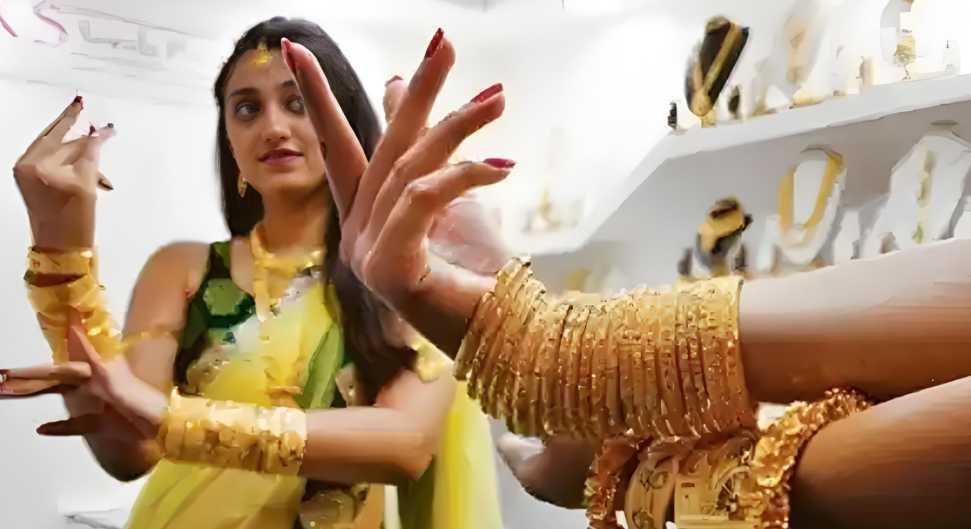 重逾“6000头大象”的黄金藏于民间，黄金暴涨正令印度家庭“躺赢”？

在本轮贵