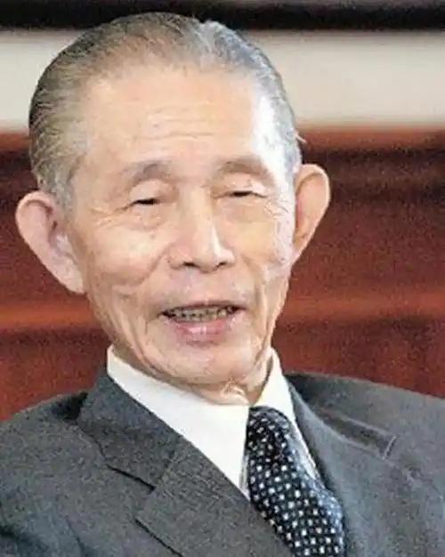 1989年，台湾省首富王永庆，买下美国 15 万亩土地无偿捐给祖国，但因无法注册
