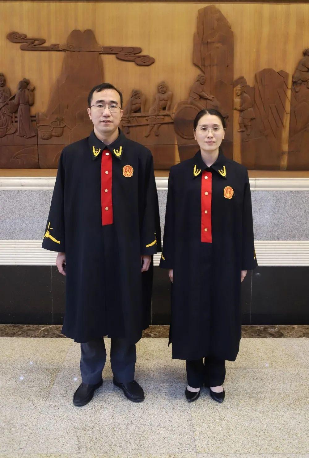 从褪去西方法袍开始，重塑中国法学自主知识体系的文明自觉

当前，中国法学界正面临