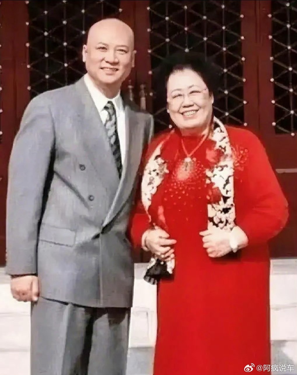 陈丽华逝世，虽然陈丽华身家470亿元，但是知名度应该还是“唐僧”给带起来的吧？看