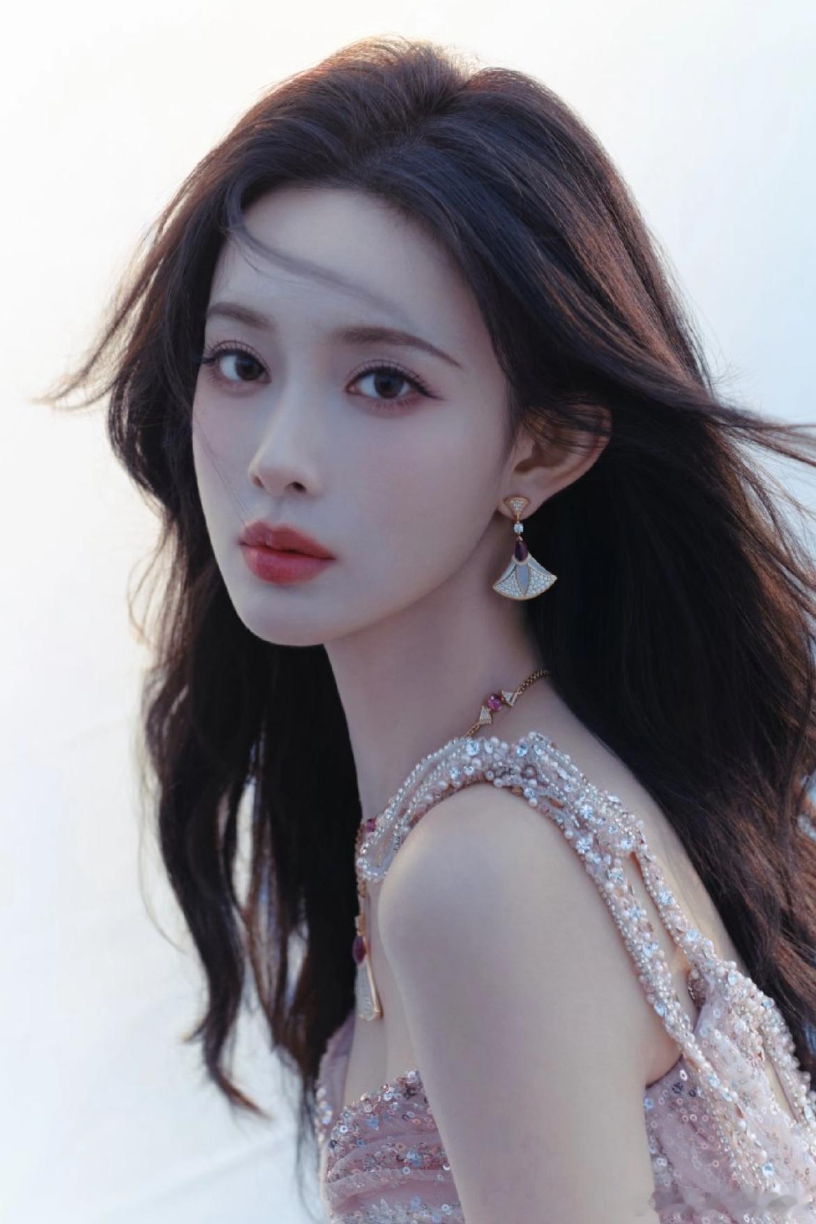 腾讯电视剧《等风热吻你》在谈 丁禹兮、孟子义根据唧唧的猫同名小说改编简介：付雪梨