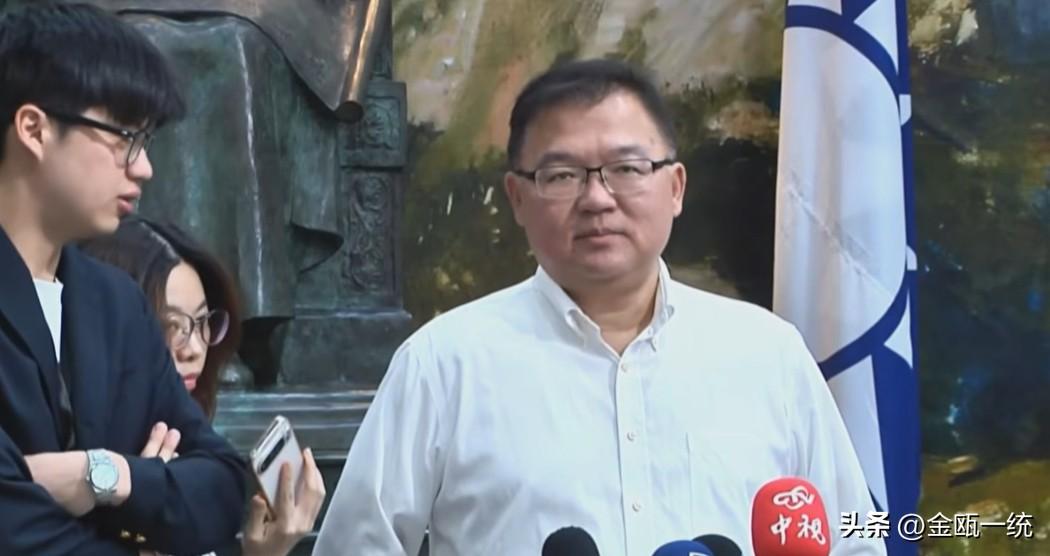 李德维控基金会阻挠调查 朱凯翔怒斥：马英九都主张让法院查了还不让你查？

针对三