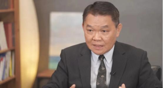 台湾前海军舰长黄征辉，突然抛出了一个让绿营背脊发凉的词：“尊重”。他直言，大陆现