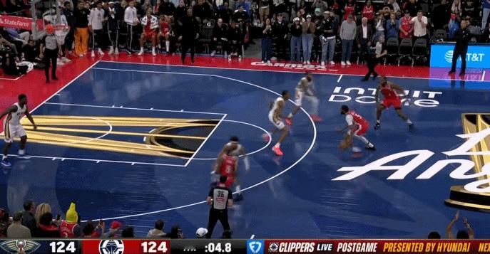 小卡中投压哨绝杀鹈鹕！！招牌手势再现！！！ ​​​