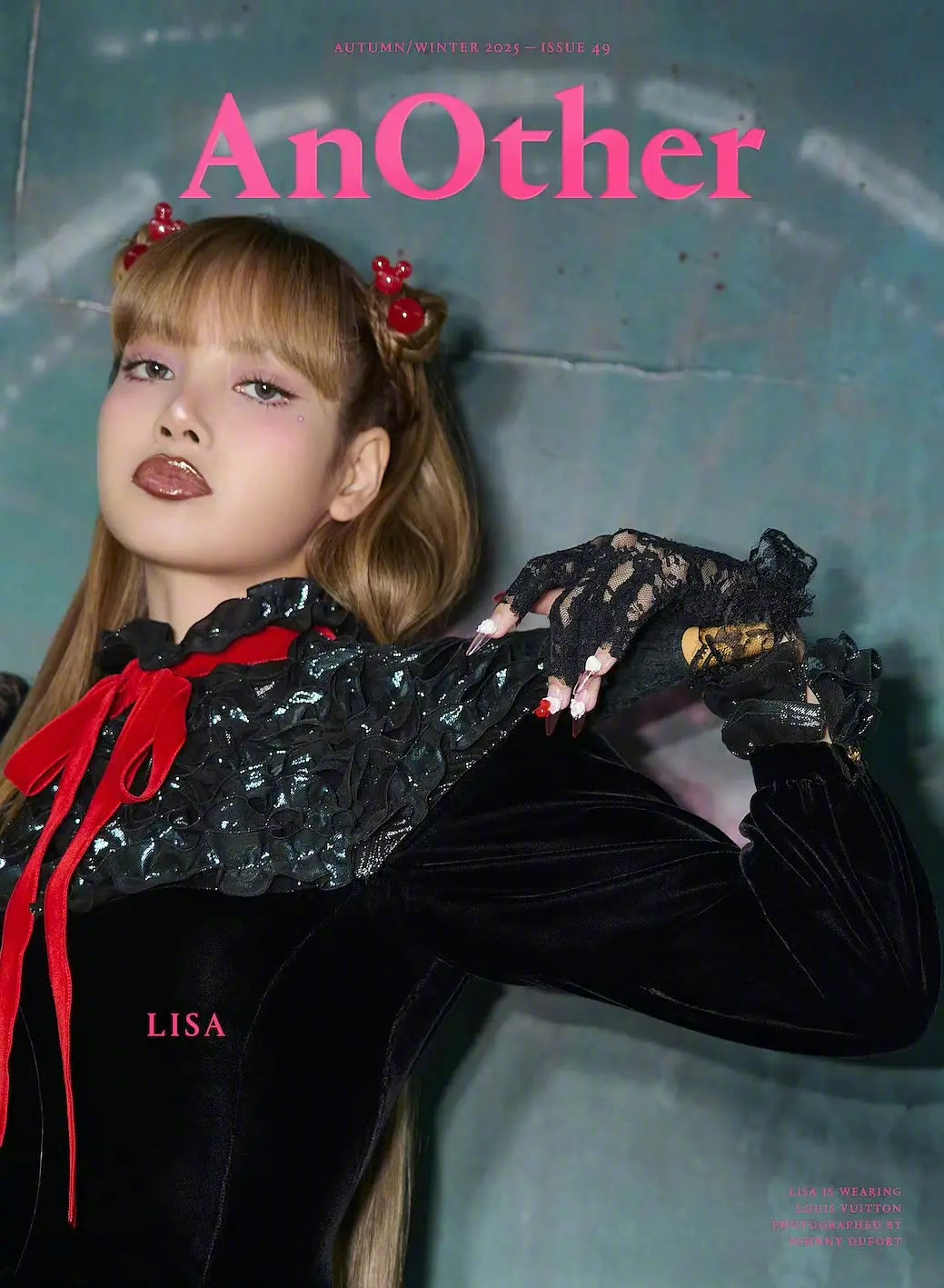 Lisa近照，黑粉都做不出来这么丑的图… ​​​