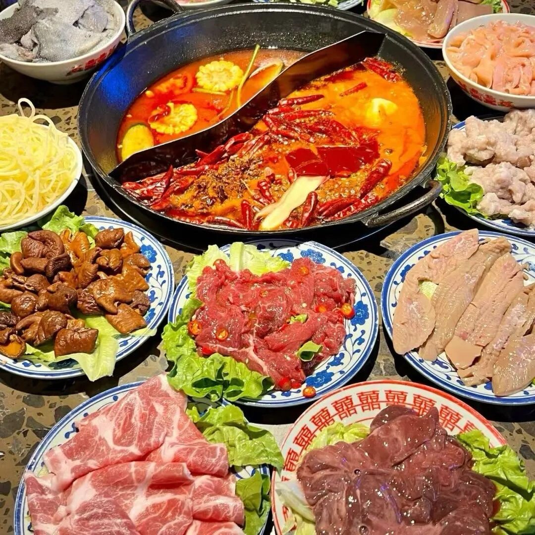 🛵⸝⸝走！呲火锅！！.𓂂𓈒𓏸 海底捞一捞🥘再冷的天 我们也要活得热气腾