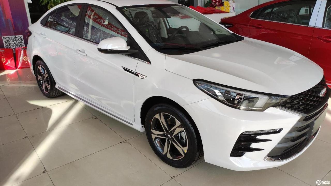 【车主：转向很准，太灵敏，有点不习惯。】

艾瑞泽5 PLUS 2021款小AI