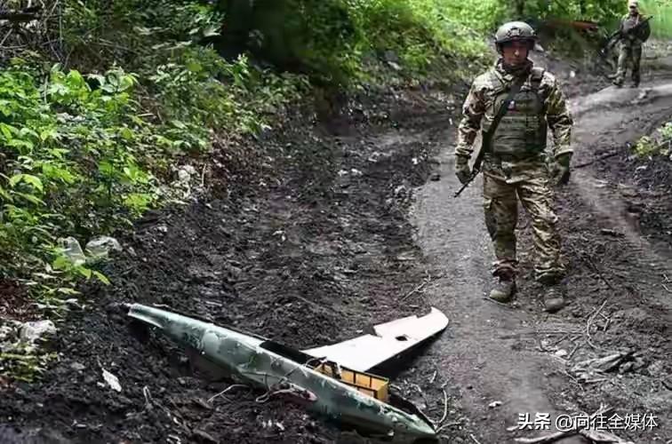 本土接连遇袭！俄军全面升级打击手段，冲突扩大风险急剧飙升
 
乌克兰无人机持续深