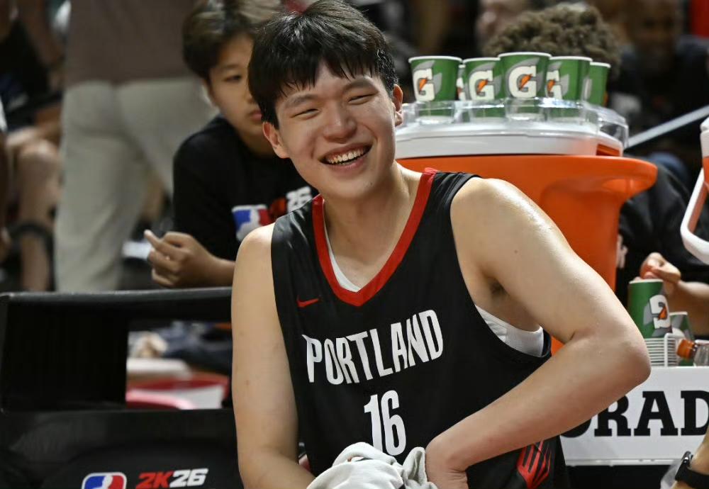 杨瀚森要去发展联盟打球。
如果有点数据，譬如20+5，不要尬吹，如果打得不好，也