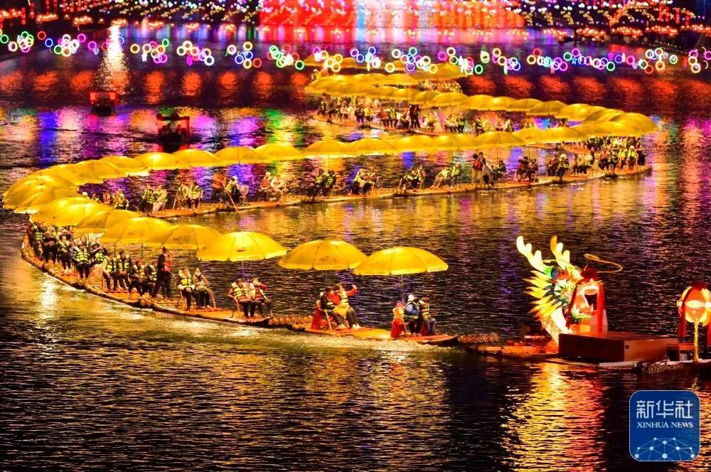 2024年的春节，旅游格外“热辣滚烫”，让我看到了祖国的繁荣昌盛、国泰民安！

