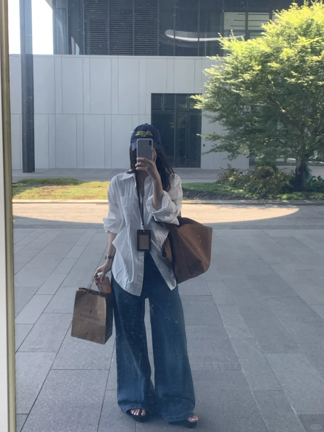 上班爱背大包💼