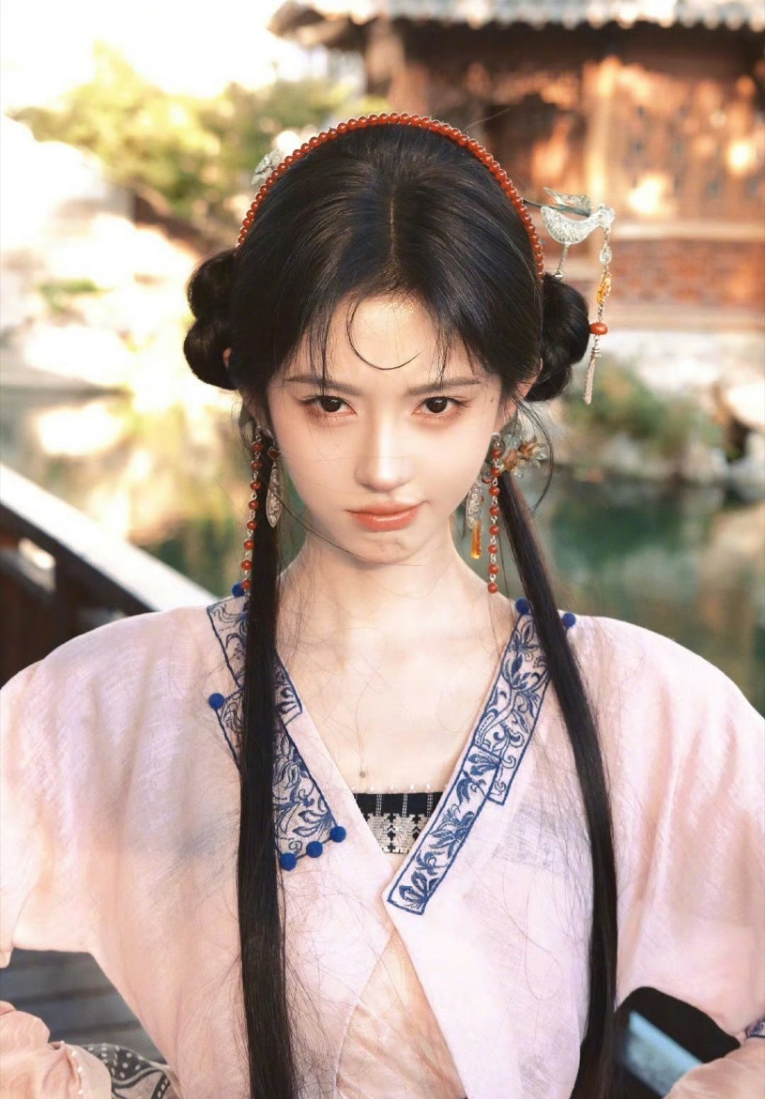 鞠婧祎生图跟精修根本没区别 ​​​