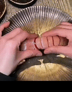 之前是扒虾，现在是掰虾了