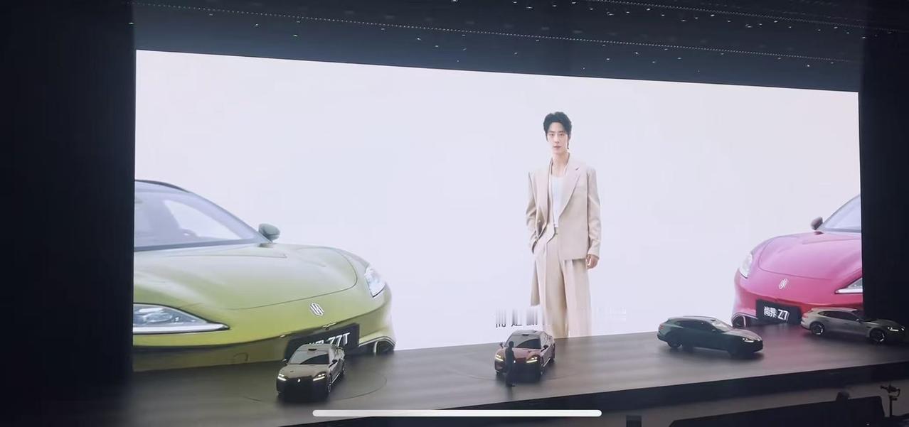 轿跑和猎装同频，尚界Z7、Z7T的双车战术有点东西
4月22日，鸿蒙智行春季发布