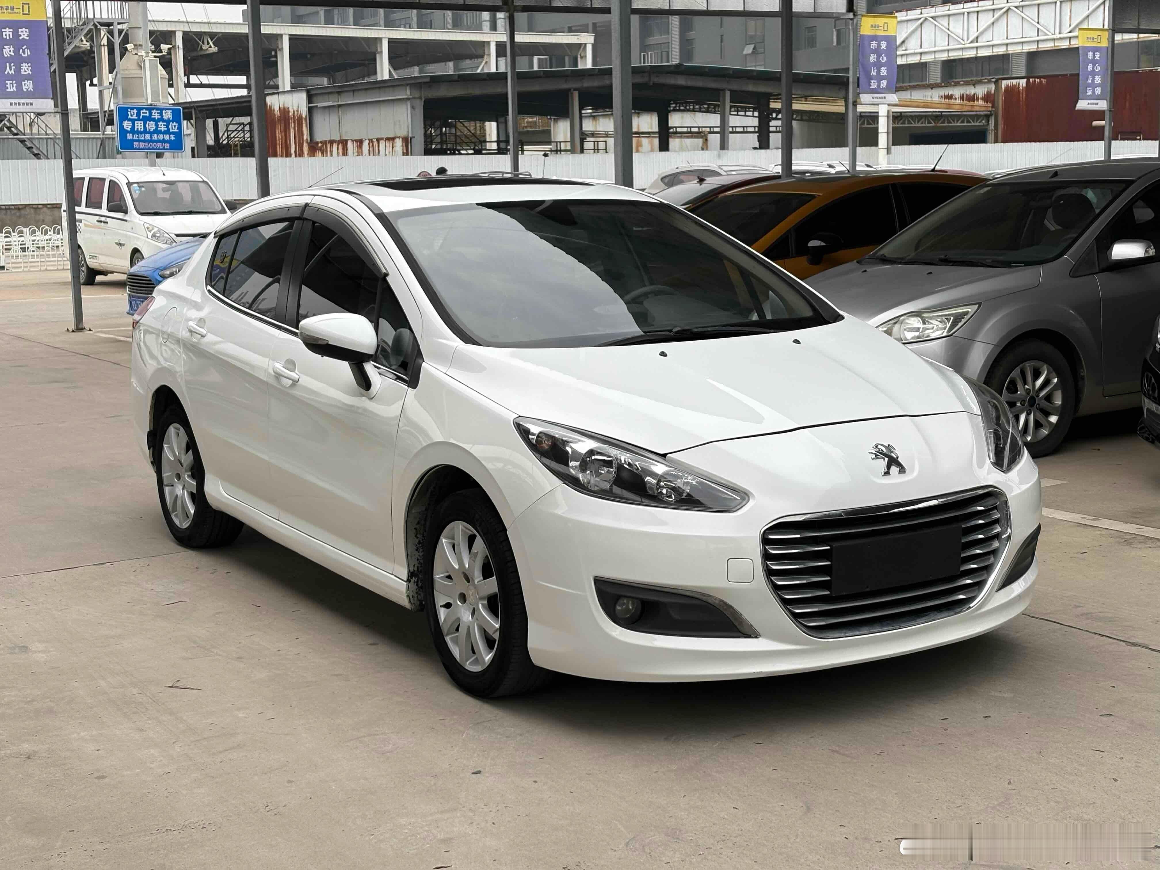 🚗手动挡专场2014年 标志308 1.6L手动带天窗12万多公里 无事故泡水