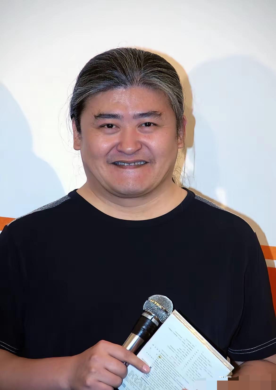 果然面相是会骗人的，
​​刘欢就是个例子，
​​他今年8月底，还被网友偶遇和朋友
