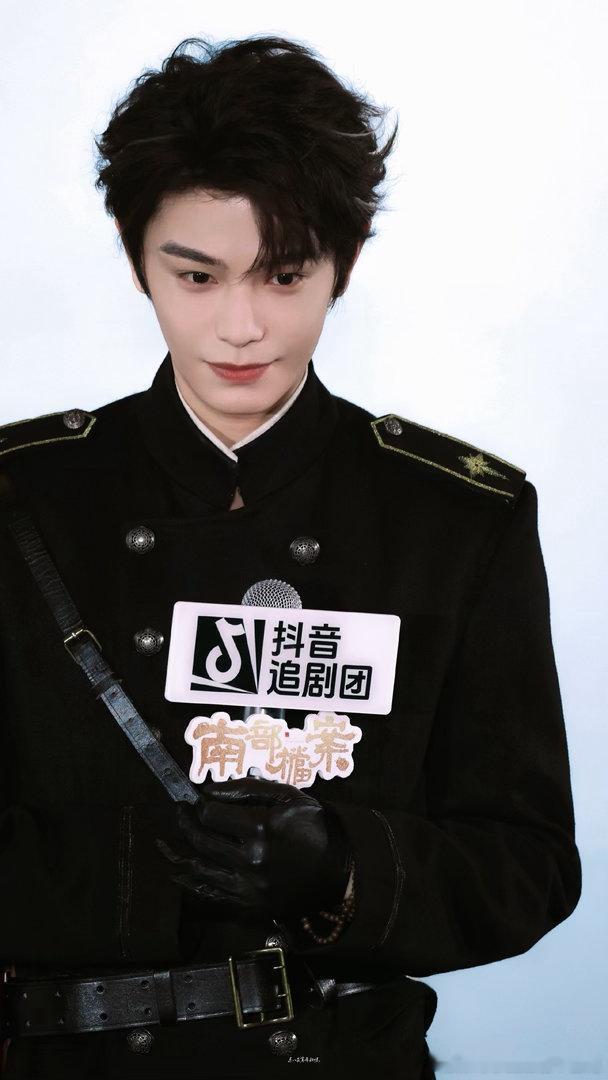 张海虾你是萌物来的吧 