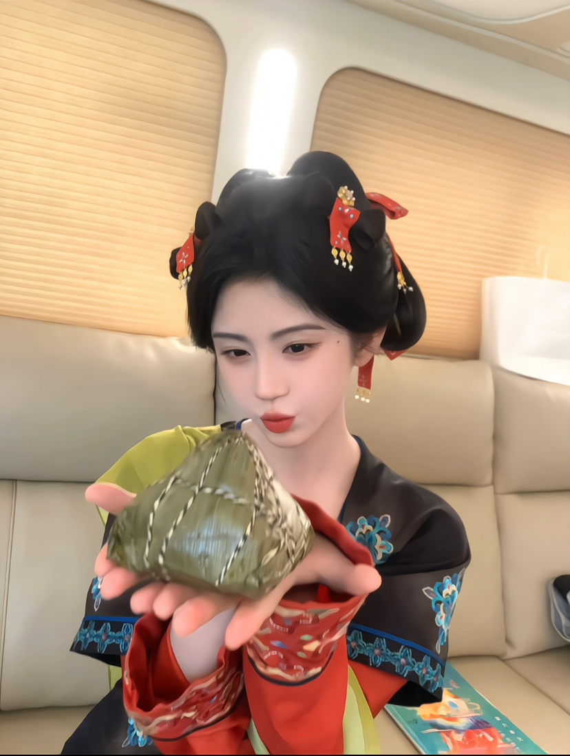 萌哦！鞠婧祎姜黎非