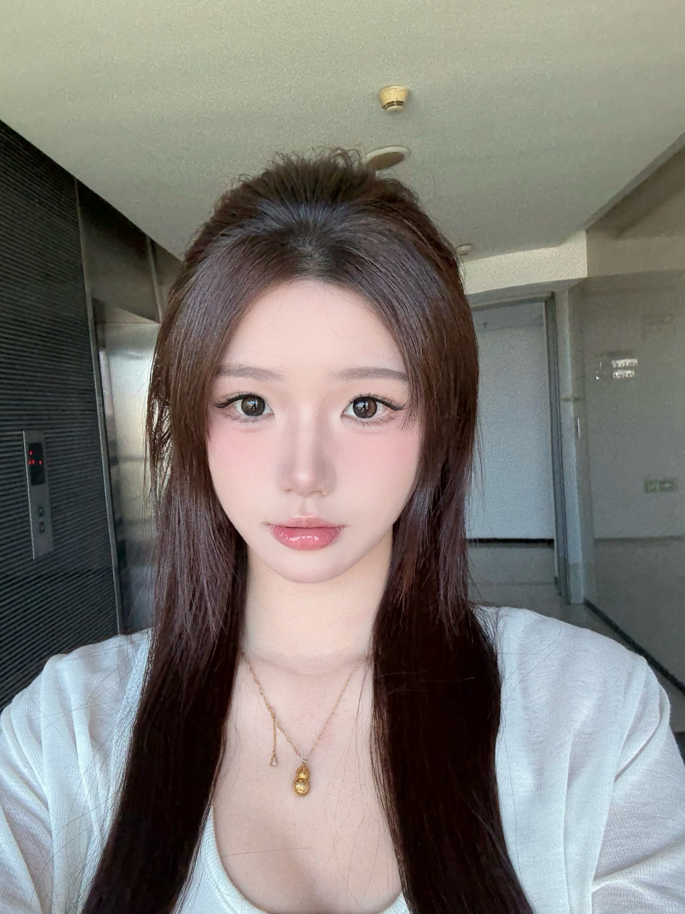 头发染了个寂寞 