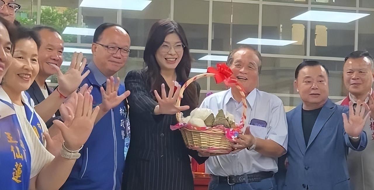 郑丽文刚上任，国民党人事名单出炉！赵少康让郑丽文别拖后腿

郑丽文以50.15%