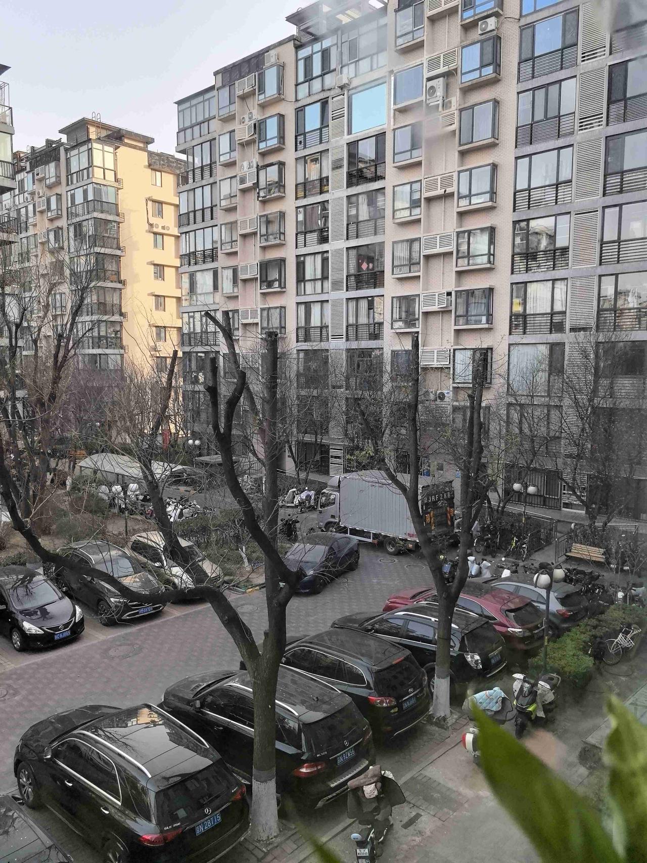 我的今日状态：😁轻松愉快
我这里的天气：☀️晴天