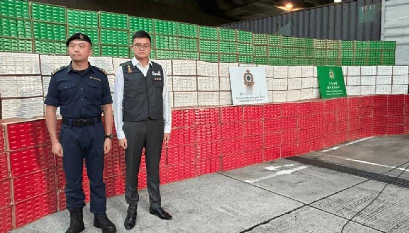 香港海关近日开展执法行动，打击大型海路走私香烟活动。1月31日及2月4日侦破两宗