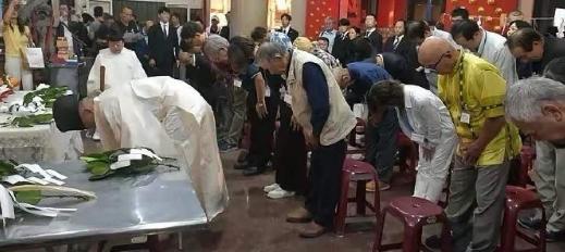 这名女“台独”彻底疯了，已完全无药可救！2025年11月22日据报道“台独”顽固