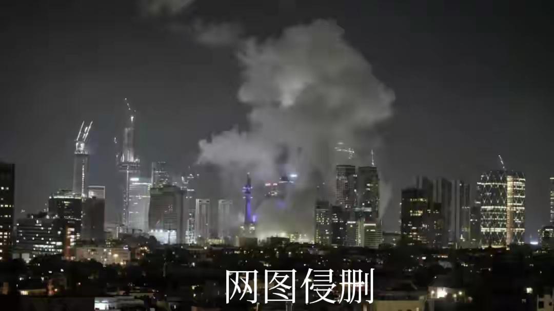 伊朗的强硬反击，好像有些晚了。
如果去年伊朗像这次一样强硬地回击美国和以色列，伊