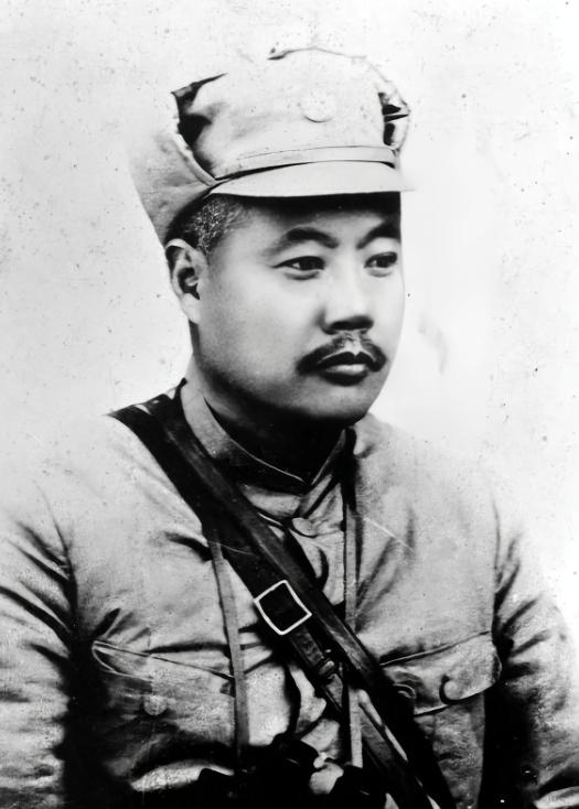 1937年，北平失守后，国民党29军军长宋哲元的姨太太不幸被日军俘虏，日军见她身