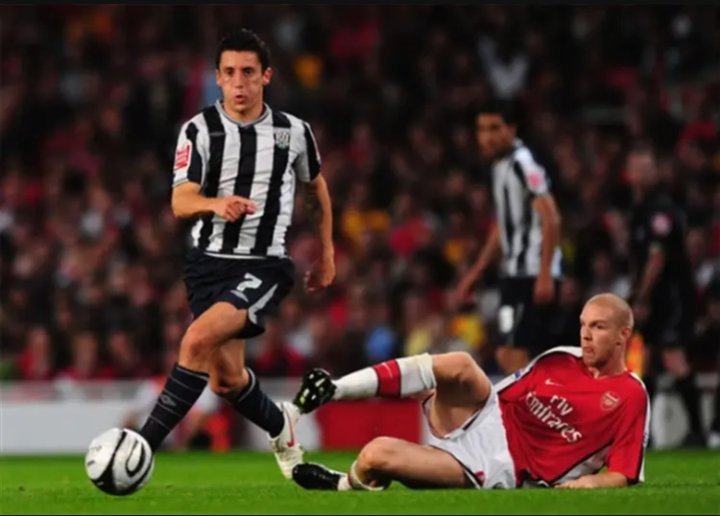 森德罗斯一度对拜仁颇有兴趣，亲自前往慕尼黑，与拜仁方面进行了两次交流。不过，森德