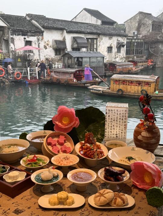 要说浪漫还得是苏州…绝美沿河面馆