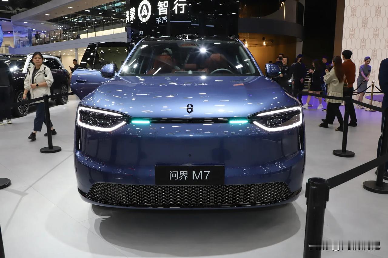 35万的问界M7，到底值不值得入手？
 
说句实在话，35万这个价位选家用SUV