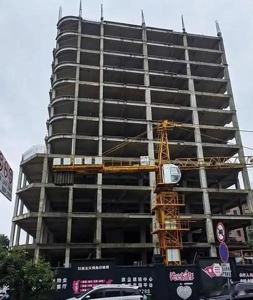 如果不出意外！2027年起，烂尾楼、断供、法拍房或迎来“大变局”
 
迈入202
