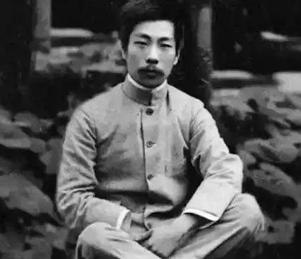 鲁迅记了藤野先生一辈子，心里一直很感激这位老师，可藤野先生晚年回忆起鲁迅时，却坦