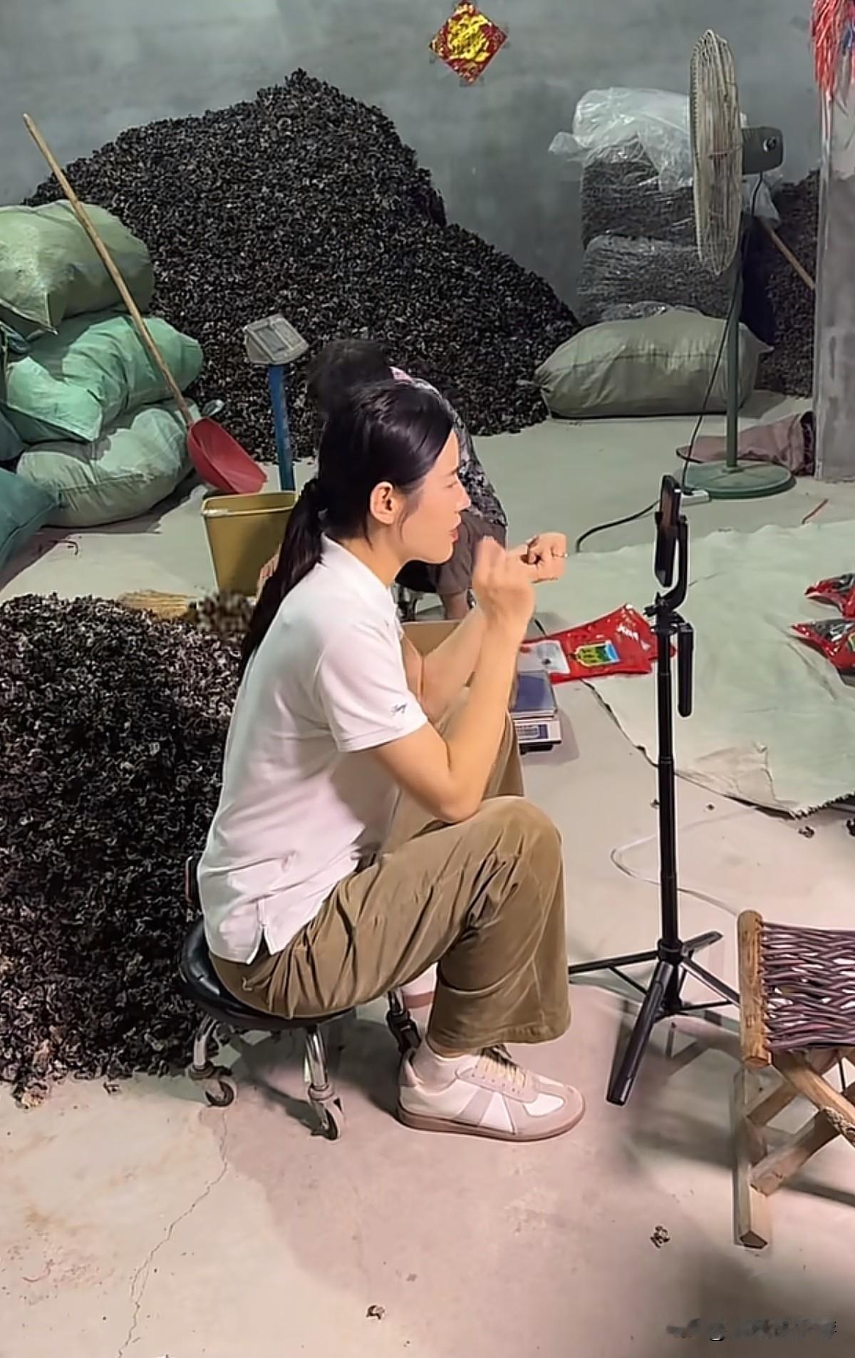 一个人在家做电商，越做越上瘾。感觉订单就像印钞机，卖出一单货感觉就像印了一张钱，