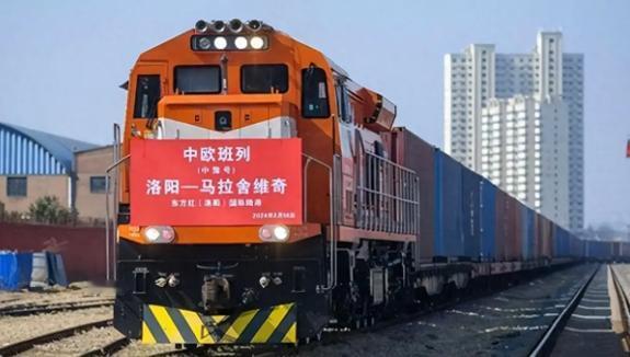 全欧洲，都欠波兰一句 “谢谢你”！如果不是它曾愚蠢地阻断中欧班列长达 11 天，