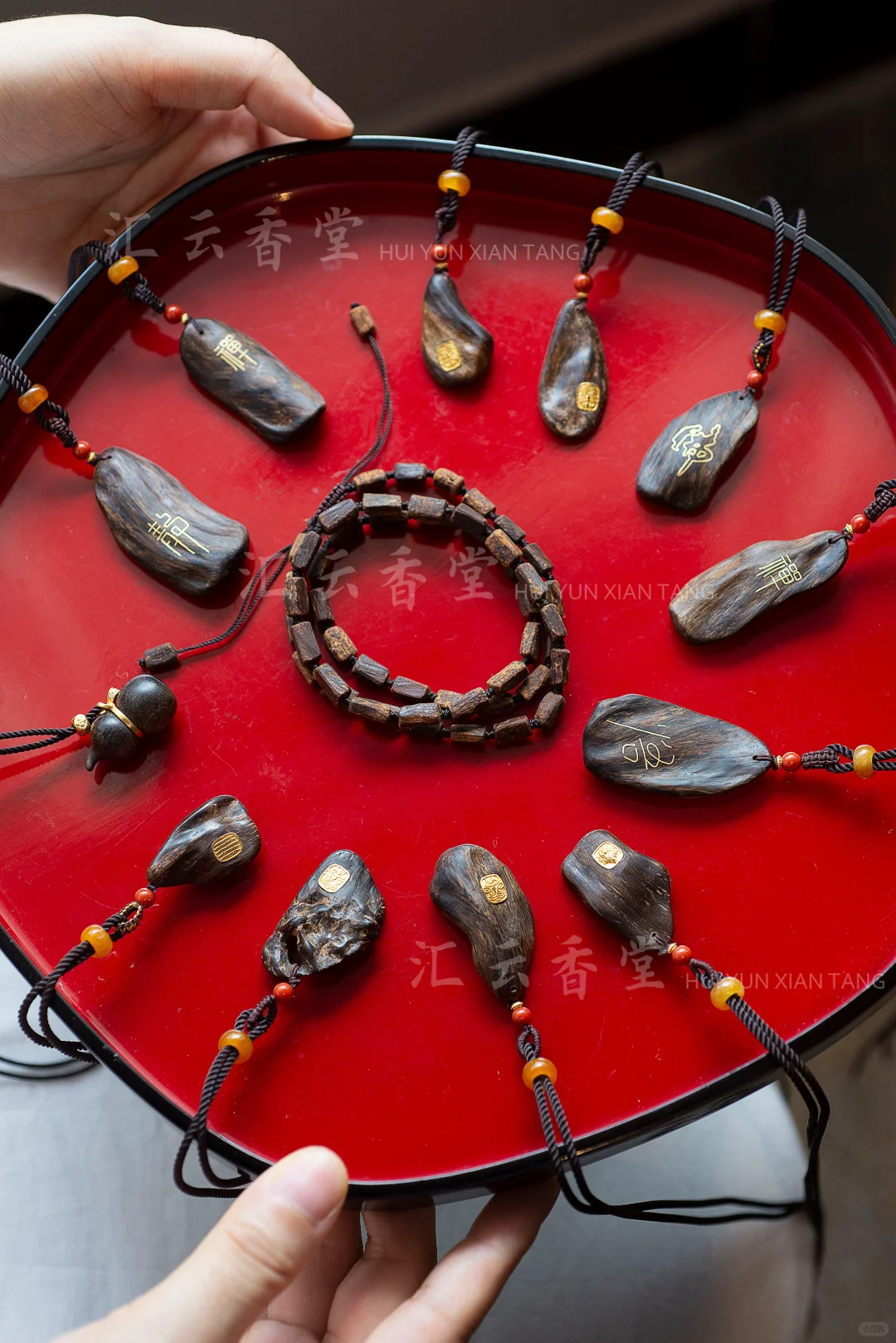 精品小吊坠，沉香随型吊坠