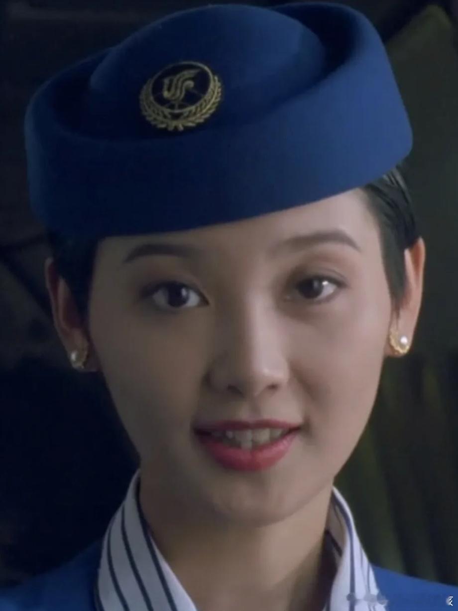 徐帆当年好漂亮啊冯小刚导演的处女作《永失我爱》上映于1994年，数算了一下，到今