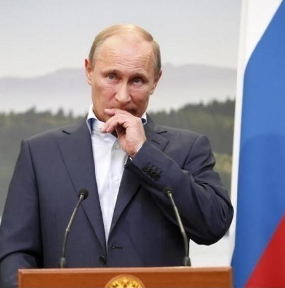 为什么说中国得防着点俄罗斯？说白了，普京今年72岁，这位掌舵俄罗斯25年的硬汉终