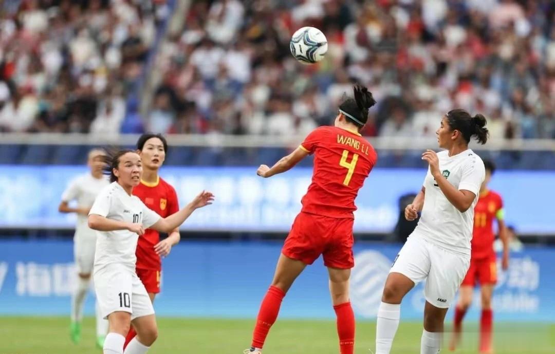 中国女足7-0乌兹别克斯坦女足，夺得铜牌，有进球的球员一览:

1.陈巧珠2个球