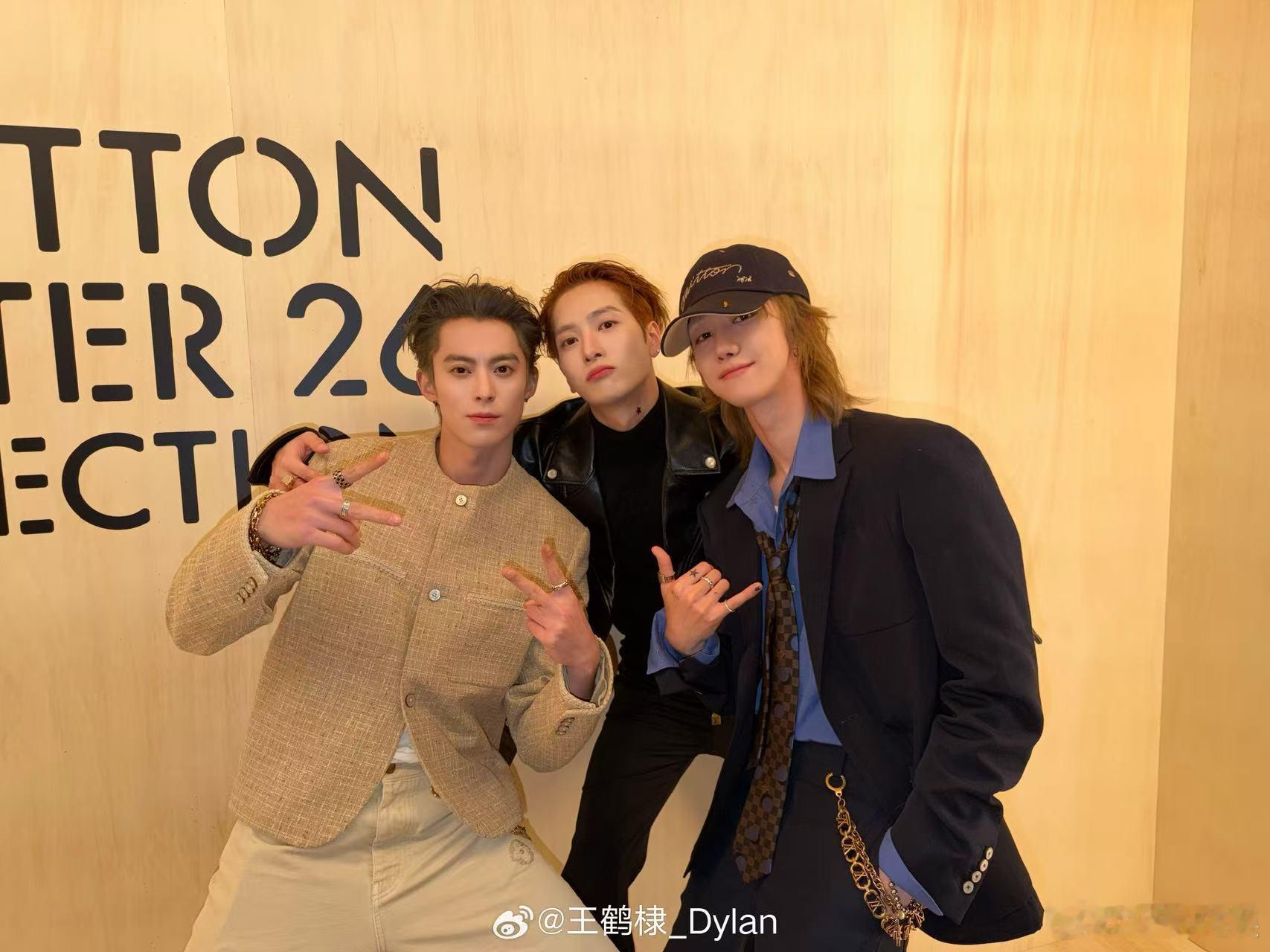 王鹤棣王嘉尔徐明浩互动王嘉尔王鹤棣徐明浩互动王鹤棣王嘉尔徐明浩互动，挺好，哇哦 