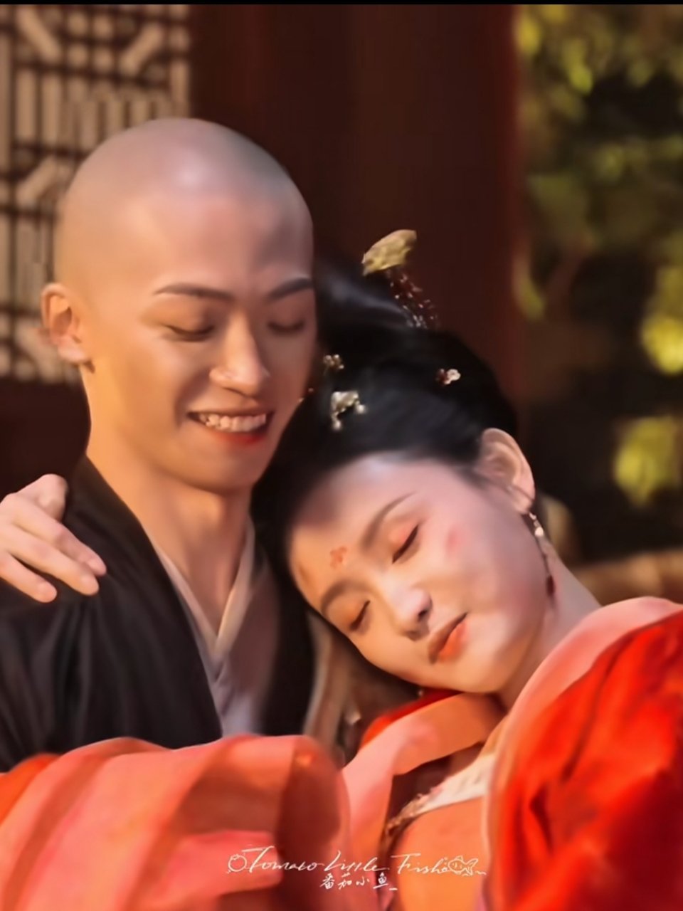 都在笑好萌啊光明正大笑和憋笑，，，，，盛世天下梓渝