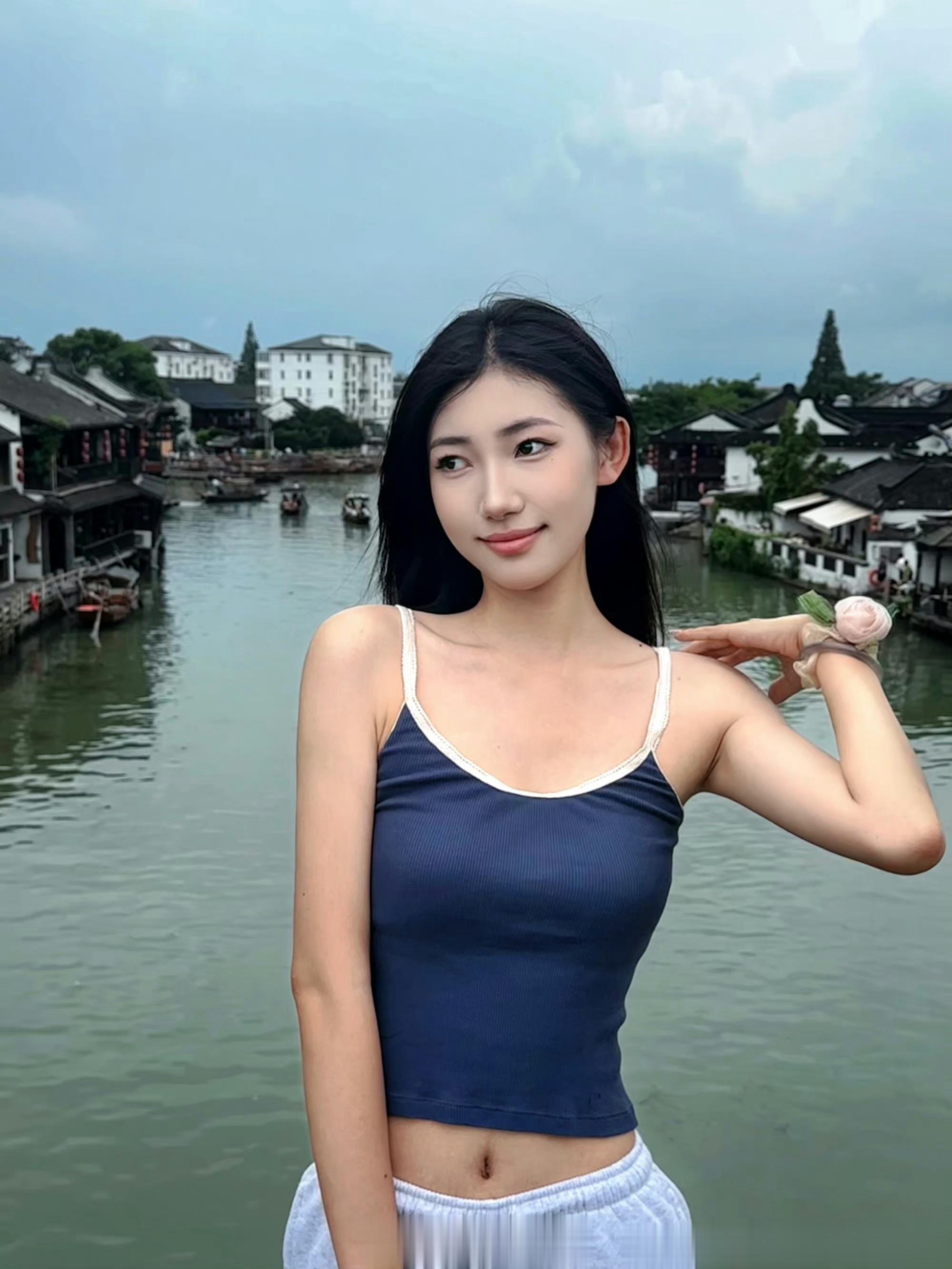 观影票房破十亿长安三万里天降倾盆大雨踩着眼泪去看一场盛宴的动漫火锅麻辣的味道唐朝