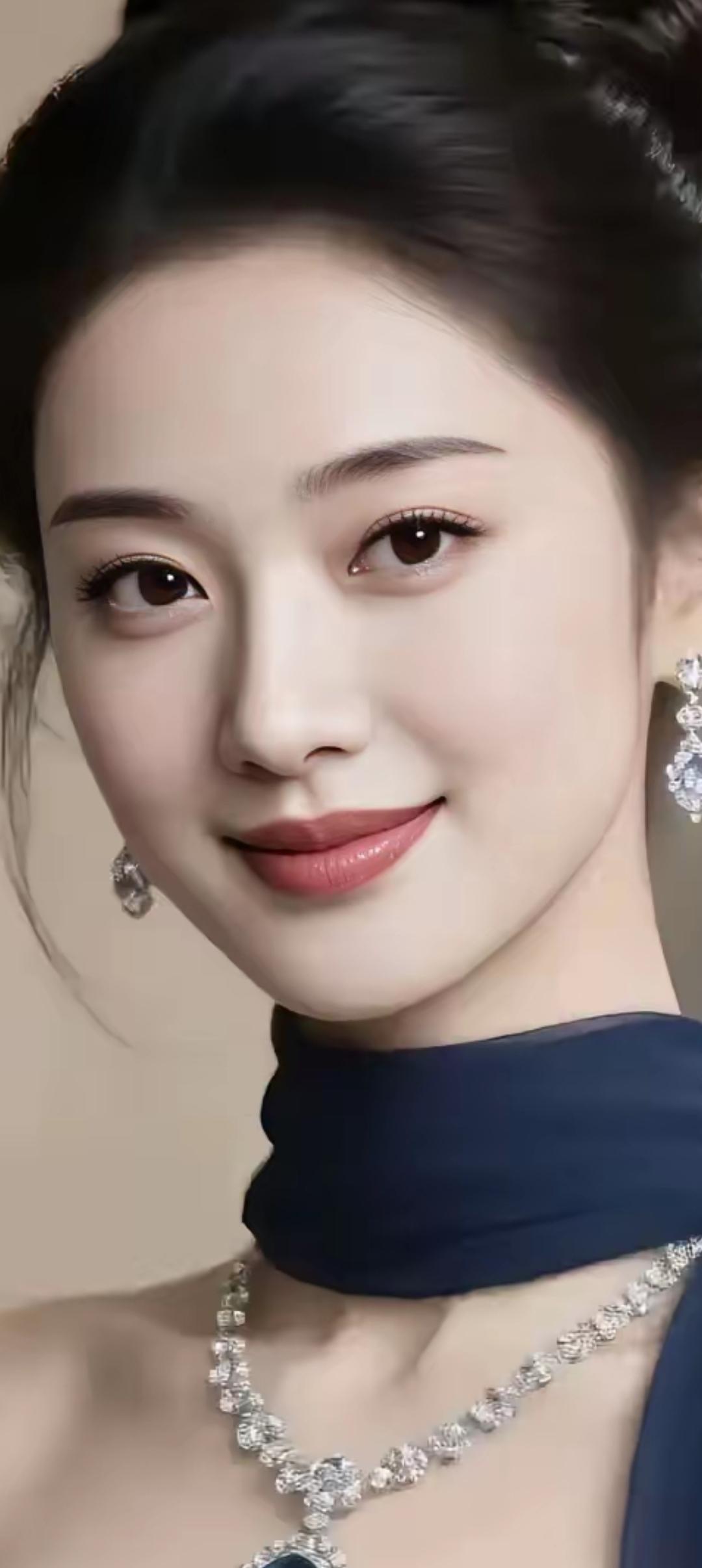 优雅蓝调，闪耀珠宝，尽显奢华气质！💎✨