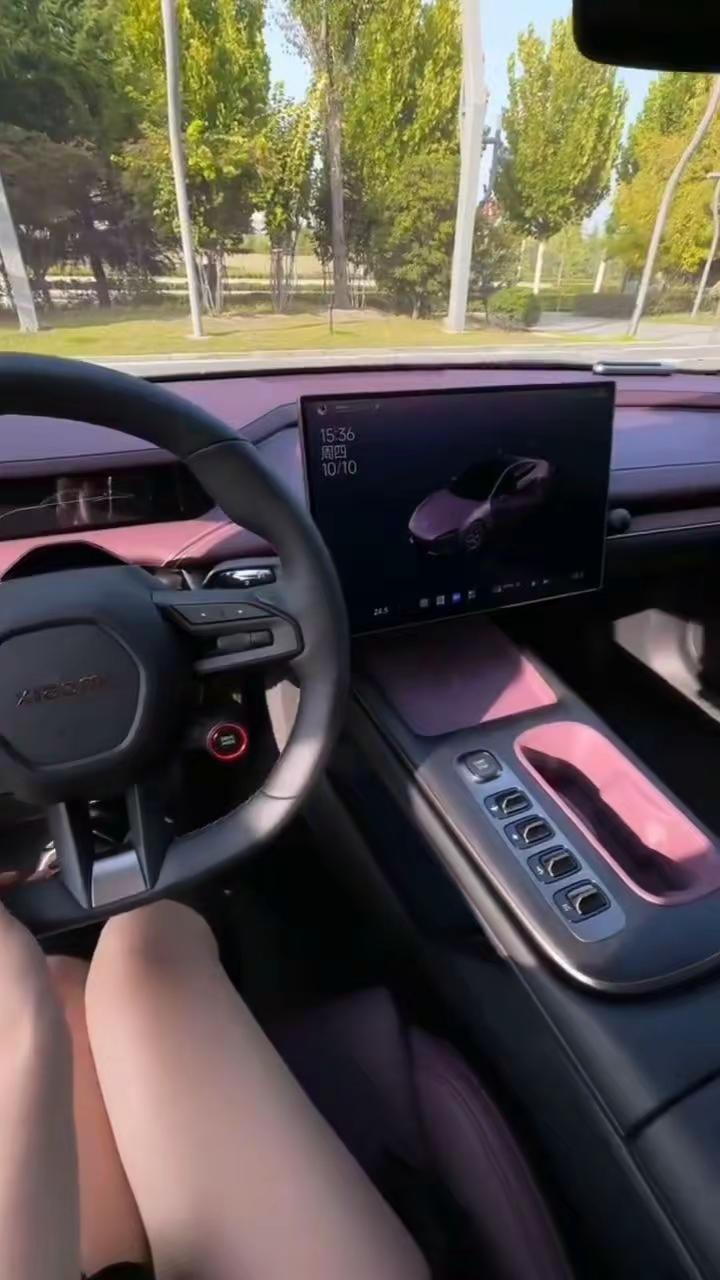 过年过节，提前到利租车租小米汽车回家，帅气又划算