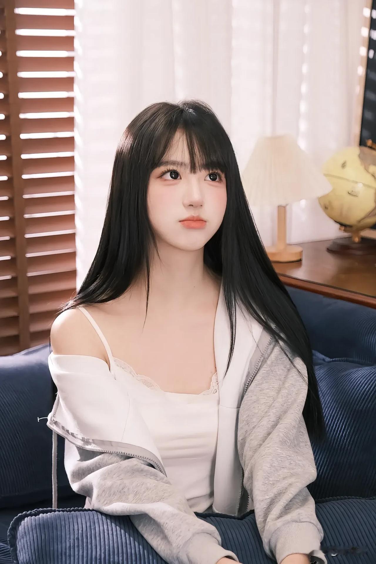 温柔少女心，居家慵懒风，黑白灰穿搭指南💕