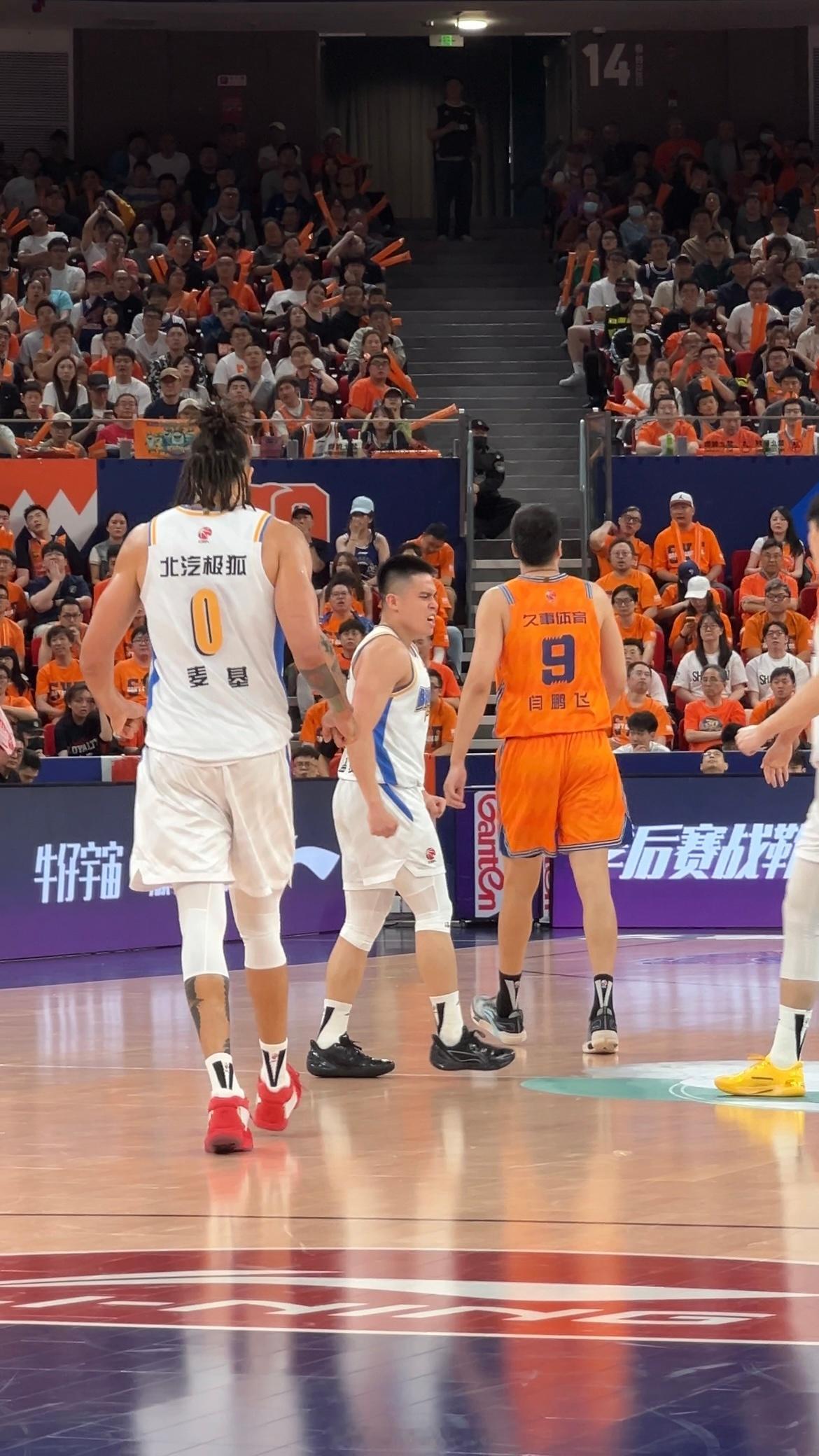 老陈 终于味儿对了！！上海男篮vs北京男篮陈盈骏