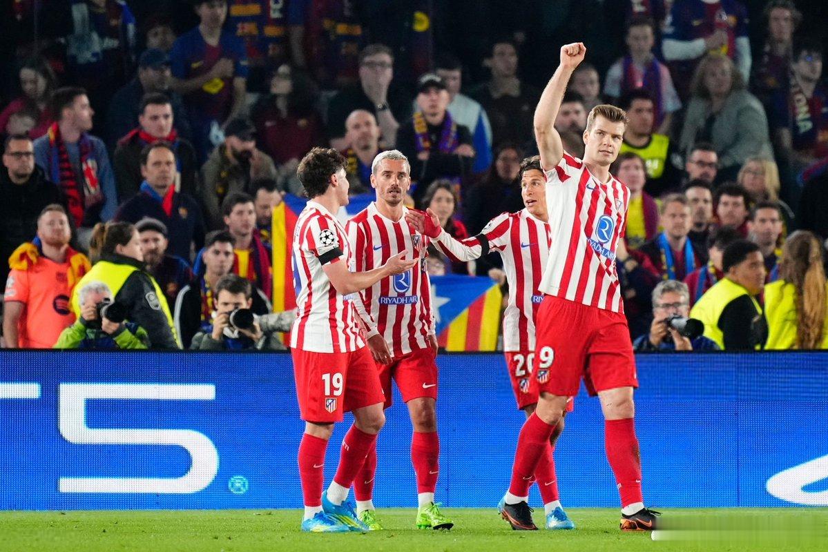 欧冠1/4决赛首回合，马竞客场2-0力克巴萨。据统计，马竞是本赛季欧冠进球第三多