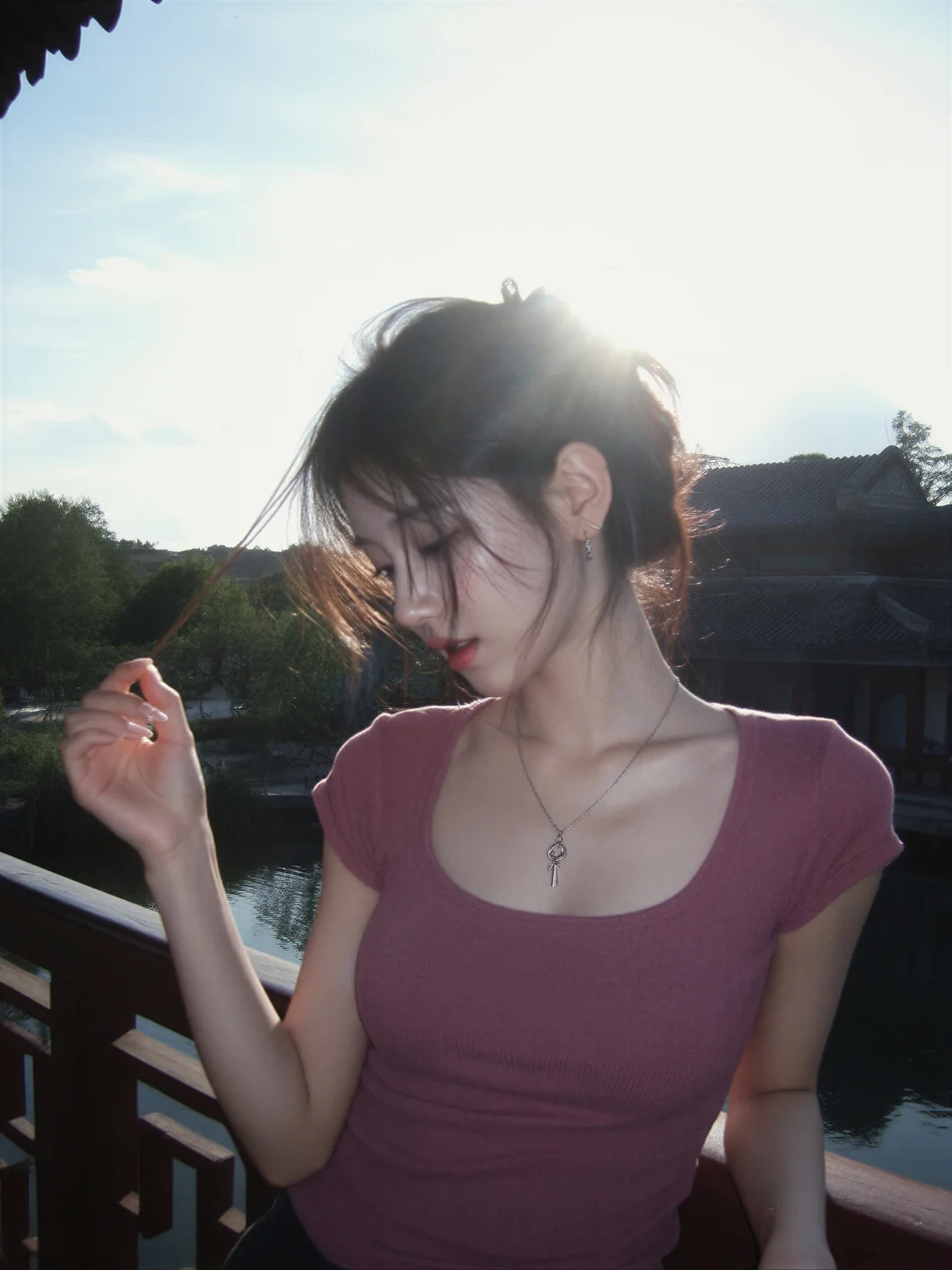 你频繁回头会让他觉得自己很牛